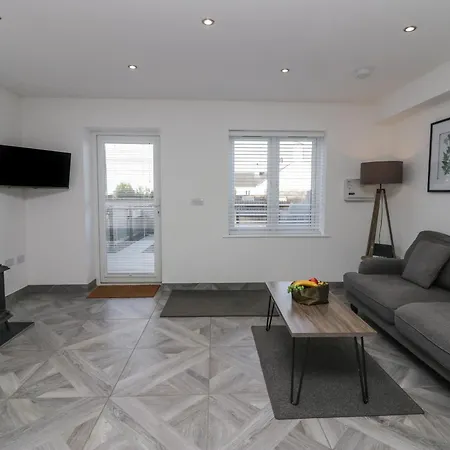 Edgemere Hideaway Holiday home *